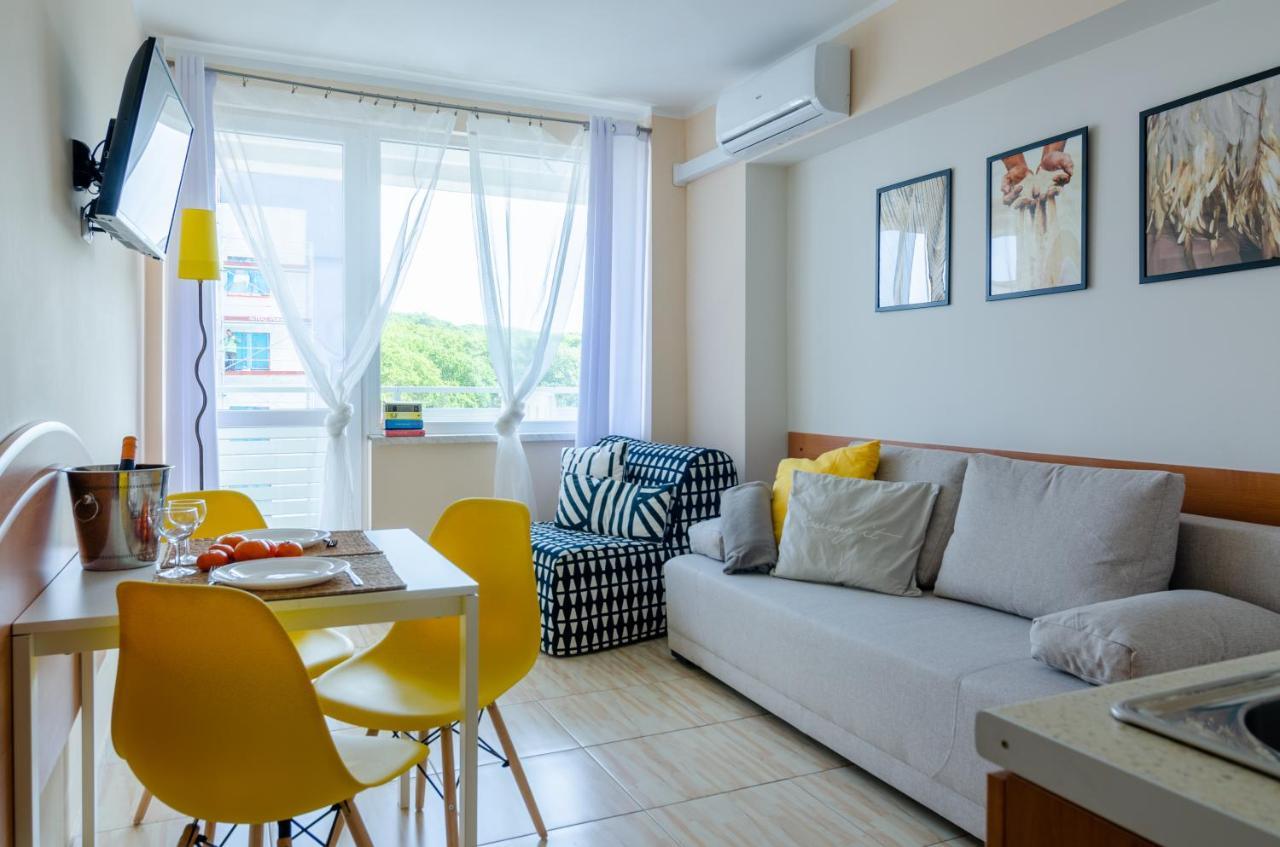Holiday Home Slavia New 600 Z Balkonem Przy Plazy Miedzyzdroje Exteriér fotografie